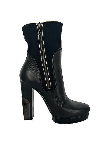 Lanvin Lanvin Ankle Boots in Black Leather (view 1)