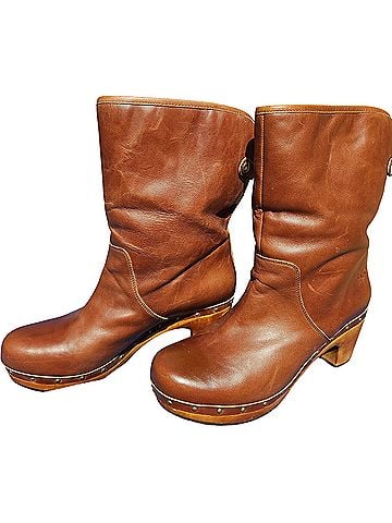 Ugg Boots (view 2)