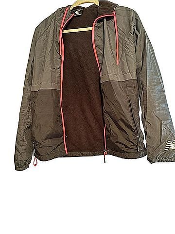 New Balance Windbreaker (view 2)