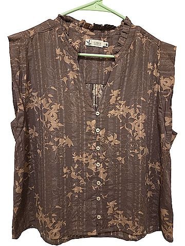 Carve Designs Reagan Dark Fawn Floral Sleeveless Blouse (view 1)