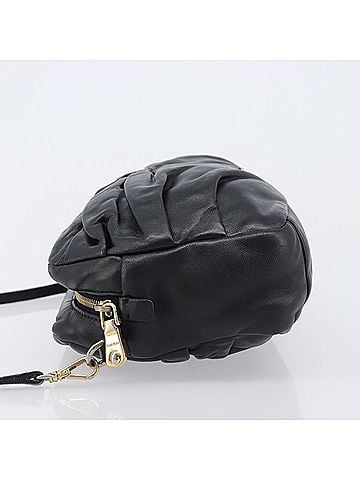 Miu Miu Shoulder Matelasse Leather Black Leather Shoulder Bag Bag (view 2)