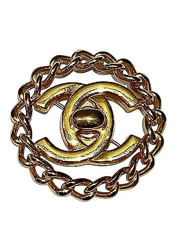 Chanel Chanel brooch, accessory, total weight 15.0g, gold plated. (view 1)