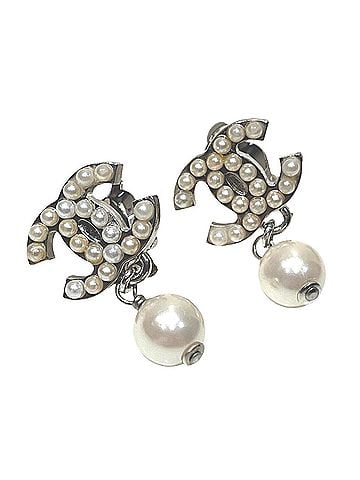 Chanel Chanel Pearl Coco Mark Earrings - Total Weight 6.6g Metal &amp; Faux (view 1)