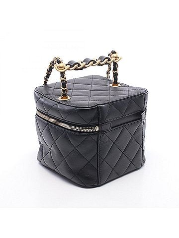 Chanel Chanel Matelassé Shoulder Bag/Handbag, Lambskin Leather, Women's, Black (AS3228) (view 2)