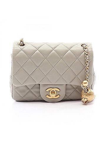 Chanel Chanel Matelassé Shoulder Bag/Handbag, Lambskin Leather, Women's, Gray (view 1)