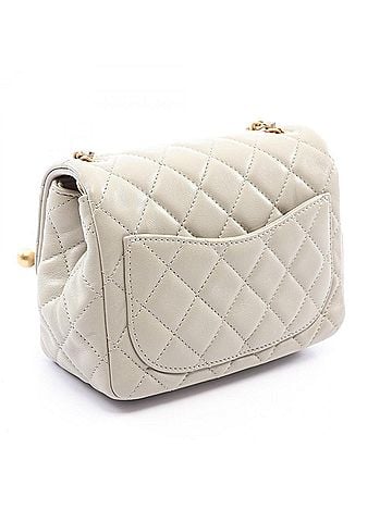 Chanel Chanel Matelassé Shoulder Bag/Handbag, Lambskin Leather, Women's, Gray (view 2)