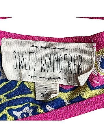 Sweet Wanderer Sleeveless Blouse (view 2)