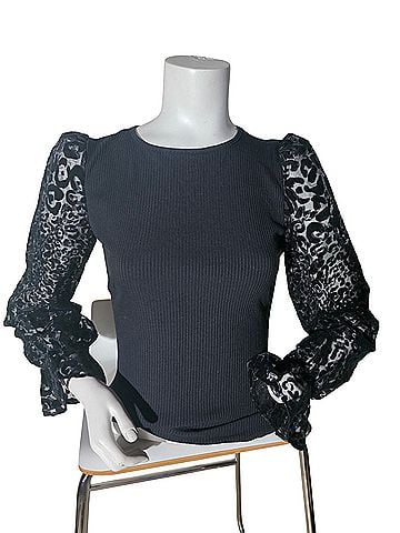 Sugar Lips Long Sleeve Top (view 1)