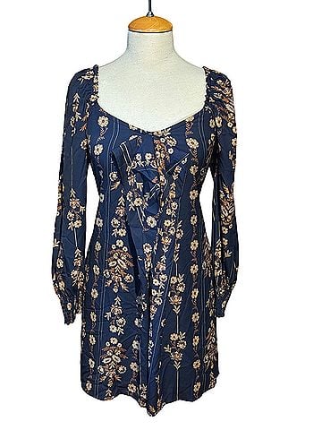Heartloom Cocktail Dress (view 1)