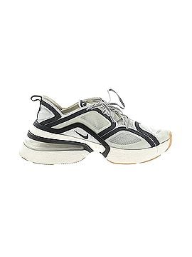 Nike Nike Sneakers (view 1)