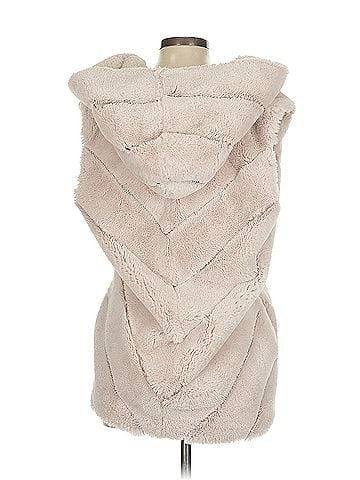 BCBGeneration Bcb Generation Faux Fur Vest (view 2)