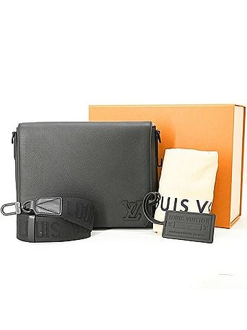 Louis Vuitton LOUIS VUITTON Aerogram Takeoff Bag Shoulder Grain Leather Black M57080 IC Chip (view 1)