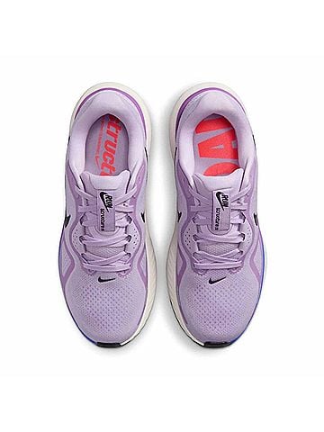 Nike Women's Structure 26 Shoes in Violet Mist/Cave Purple/Bright Violet (view 2)