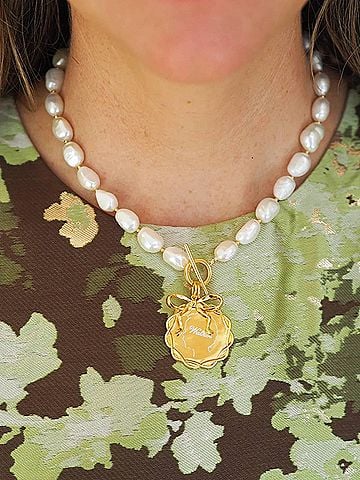 Goldbug Women's Freshwater Pearl Toggle Charm Necklace in White (view 2)