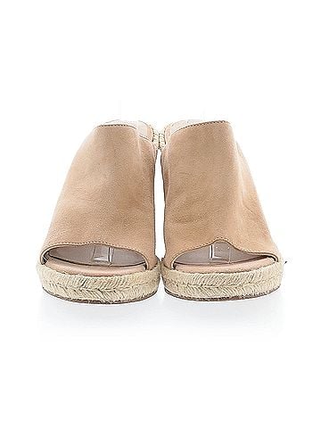 Stuart Weitzman Stuart Weitzman Sandals (view 2)