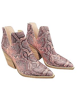 Vince Camuto Gigietta Ankle Boots (view 2)