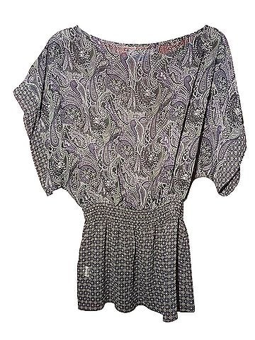 Miley Cyrus & Max Azria Short Sleeve Top (view 2)