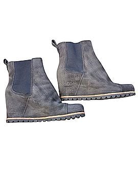 Ugg Boots (view 2)