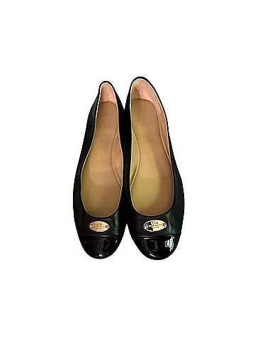 Coach Flats (view 1)