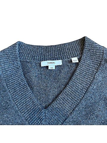 Vince. Wool Cashmere Blend V-neck Sweater Cashmere Pullover Sweater (view 2)