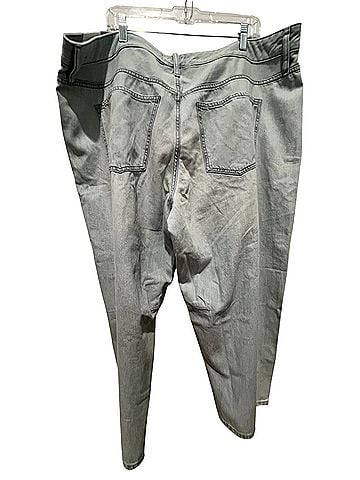 Madewell The Darted Barrel-Leg Jean in Airy Denium Jeans (view 2)