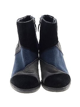 Earth Earth Ankle Boots (view 2)