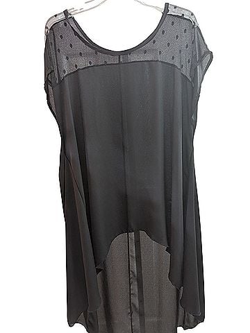Cha Cha Vente Short Sleeve Blouse (view 2)