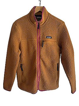 Patagonia Retro Pile Jacket Jacket (view 2)