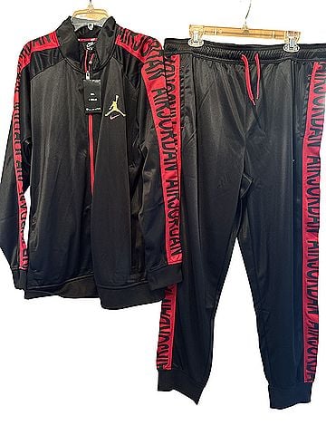Nike Windbreaker (view 1)
