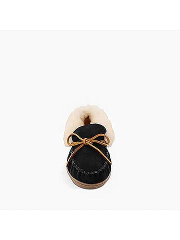 Minnetonka Women's Alpine Sheepskin Moccasins in Black (view 2)