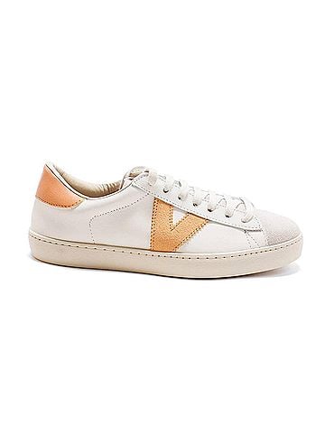 Victoria Women's Berlin Casual Low Top Leather Sneakers in Melocoton (view 1)