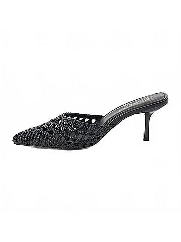 Matisse Women's Tia Heeled Mule in Black (view 2)