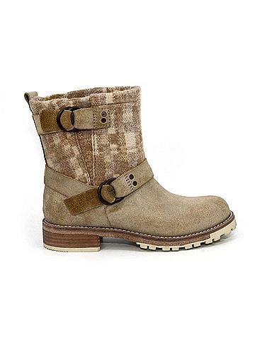 Woolrich Women's Baltimore Harness Boots in Teak (view 1)