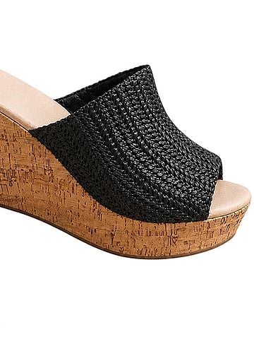 Sbicca Women's Denali Sandal in Black (view 2)