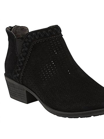 Earth Origins Women's Peak Perry Boot in Black (view 2)