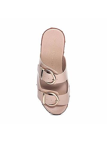 Chinese Laundry Women's Surfs Up Sandal in Beige (view 2)