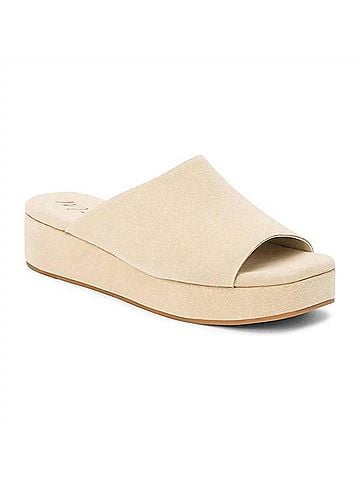 Matisse Women's Lido Slide Sandal in Sand (view 2)