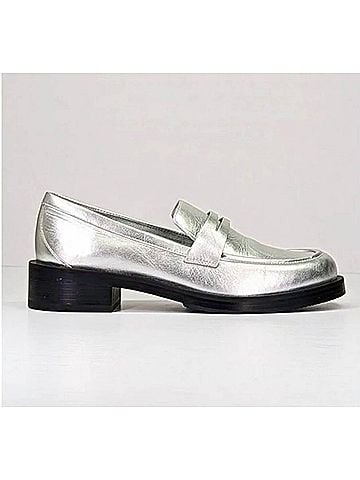 Stuart Weitzman Women's Palmer Leather Loafer Shoes in Silver (view 2)
