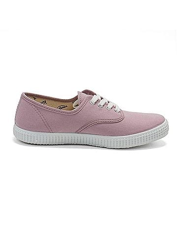 Victoria Women's Inglesa Low Top Canvas Sneakers in Violeta (view 1)