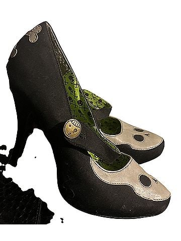 Bettie Page Heels (view 2)