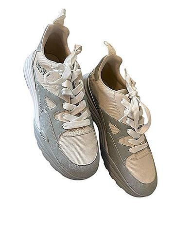 DKNY Sneakers (view 2)