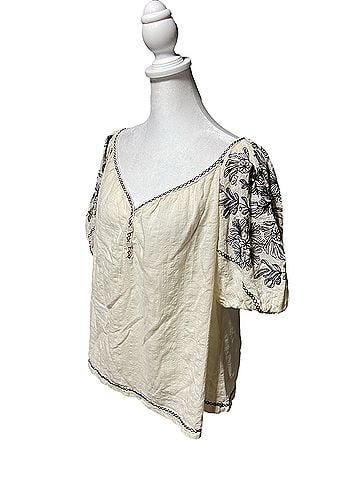 Max Studio Short Sleeve Blouse (view 2)