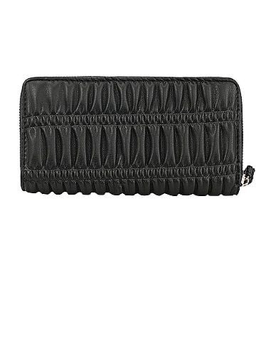 XOXO Wallet (view 2)