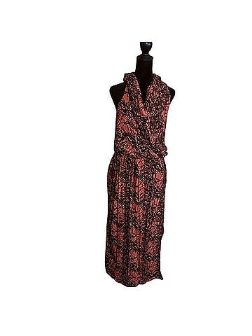 The Pyramid Collection Casual Dress (view 1)