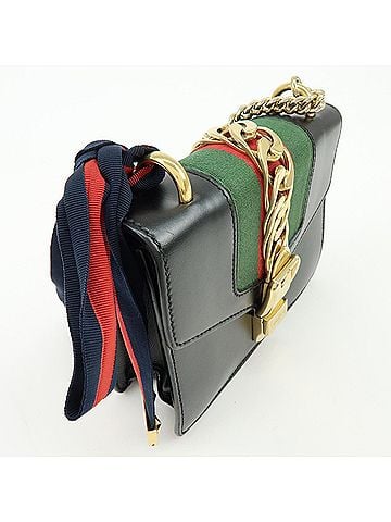 Gucci Sylvie Chain Leather Black Leather Shoulder Bag Bag (view 2)