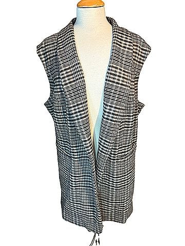 Skies Are Blue Vest (view 1)