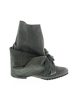 Lisa for DONALD J PLINER Lisa For Donald J Pliner Boots (view 1)