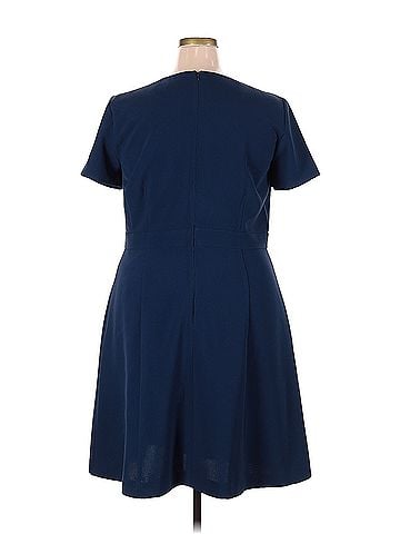 Ann Taylor Ann Taylor Casual Dress (view 2)