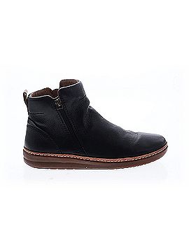 Clarks Clarks Ankle Boots (view 1)
