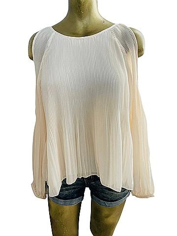 Romeo & Juliet Couture RJ42424 Long Sleeve Blouse (view 1)